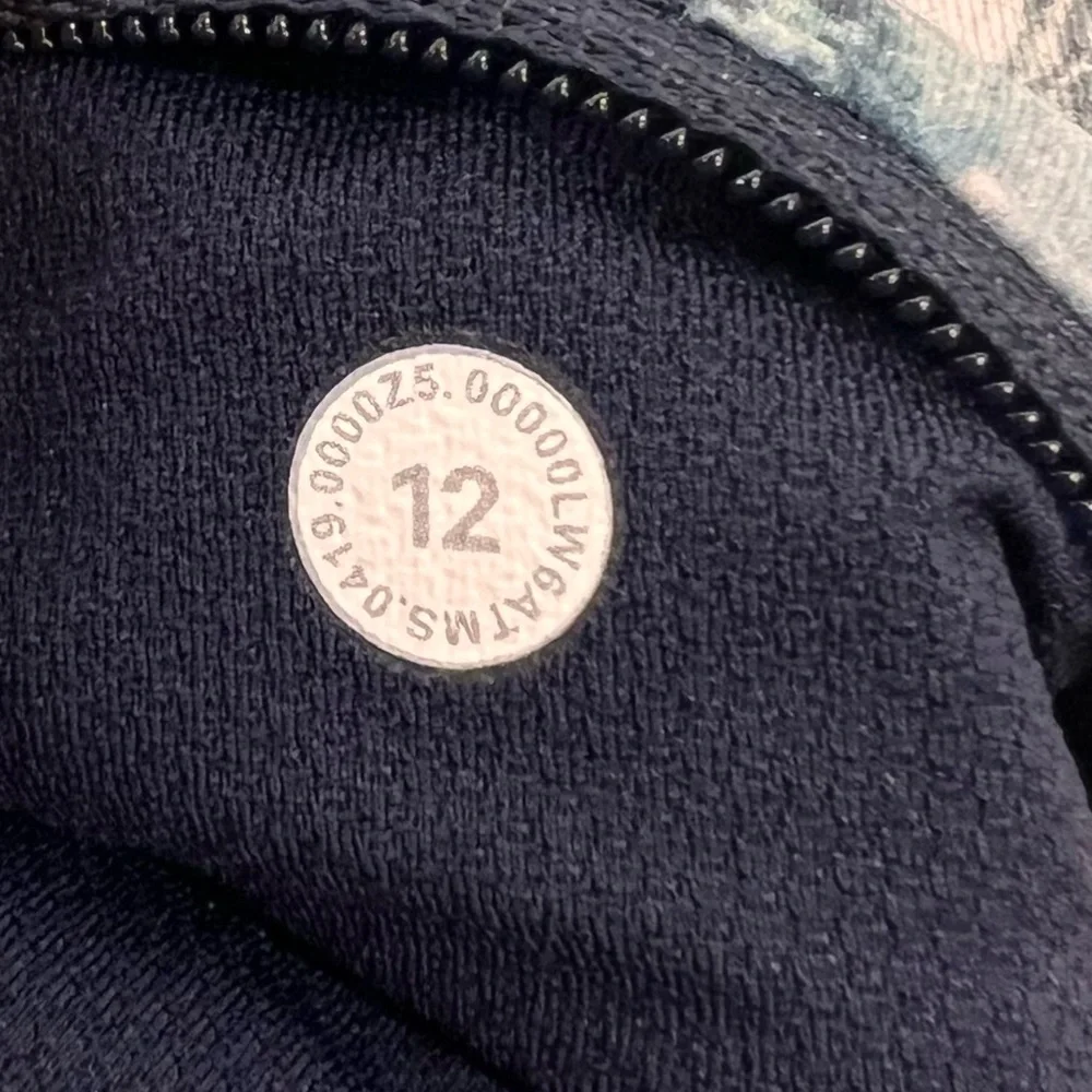 NWOT /Lululemon Pace Rival Crop *22" - Picture 4 of 4